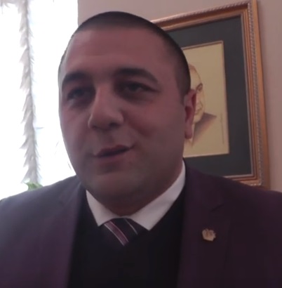 «Կապրենք, կտեսնենք». Կարեն Սարուխանյանը՝ Նիկոլ Փաշինյանի «ստվերից դուրս գալու» մասին