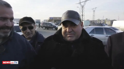 Արտաշ Ասատրյանը մասնակցում է Մանվել Գրիգորյանի դեմ բողոքի ակցիային