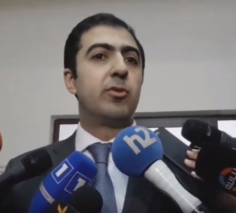 Դատավորի հետ մտերիմ ենք, դրա համար ինքնաբացարկի միջնորդություն ենք ներկայացրել. Քոչարյանի փաստաբան
