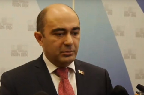 Փոխմարզպետին 200 հազար աշխատավարձ ենք տալիս, որ գնա ծնունդի․ Մարուքյան