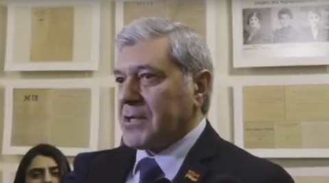 Մանվել Գրիգորյանին, քաղբանտարկյալ ներկայացնելով, պաշտպանները վնասում են իրենք իրենց․ Իգիթյան