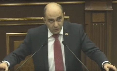 Դուք չեք կարող վերահսկել լրատվամիջոցներին, իմացեք դրա մասին․ Մարուքյանը՝ Մակունցին