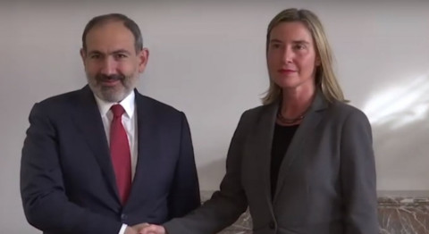 Բրյուսելում Փաշինյանը հանդիպել է Մոգերինիի հետ