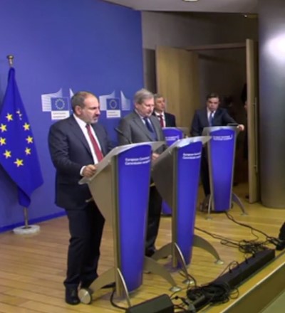 Փաշինյանի, Յունկերի և Յոհաննես Հանի համատեղ ասուլիսը