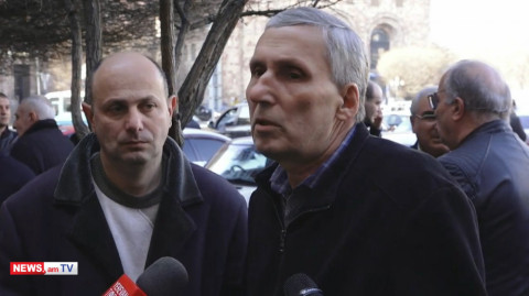 Պատրաստ ենք փողոց փակել, մտնել կառավարության շենք. գրավատների աշխատակիցների ակցիան կառավարության մոտ