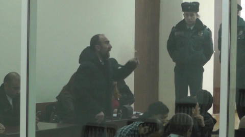 «Դուք ձեզ ազգի դավաճան համարո՞ւմ եք». Պավլիկ Մանուկյանը՝ ոստիկանին