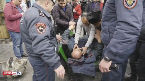 Ոստիկանի ինքնազգացողությունը վատացել է. լարված վիճակ Օպերայում