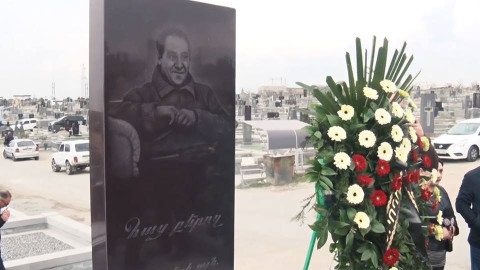 Այսօր «Հաց բերող»-ի մահվան օրն է. քաղաքացիներն այցելել են նրա շիրիմին