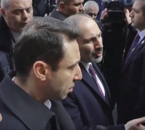 Քաղաքացիներն իրենց դժգոհությունները ներկայացրին Փաշինյանին և Մարությանին