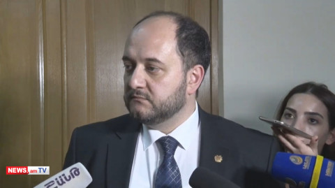 Մենք կռիվ-կռիվ չենք խաղում. Արայիկ Հարությունյանը՝ ԵՊՀ-ի ռեկտորի մասին