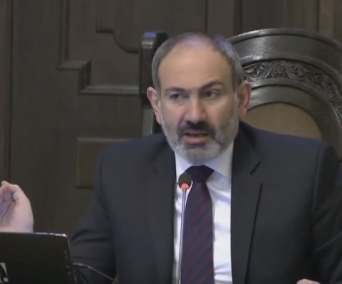 Թող իրանց սեղաններն ու բազկաթոռները ճանկռեն. Փաշինյանը՝ օրինազանց ռեկտորների մասին