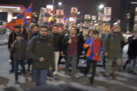 Մոմավառություն և երթ դեպի «Եռաբլուր»