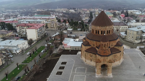 400 մլն դրամ Վարդանյան ընտանիքից` Ստեփանակերտի Մայր Տաճարի կառուցմանը