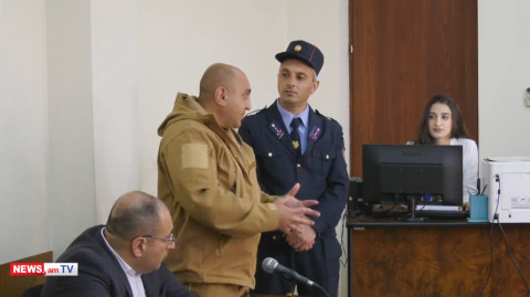 «Քաղաքական կեղտոտ խաղերի չեմ մասնակցում»․ Մանախը հրաժարվեց հարց ուղղել Փաշինյանին
