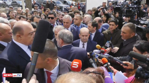 Մի հատ հանգստացեք, այ քեզ բան. Փաշինյանը բարկացավ Սամվել Բալասանյանի վրա