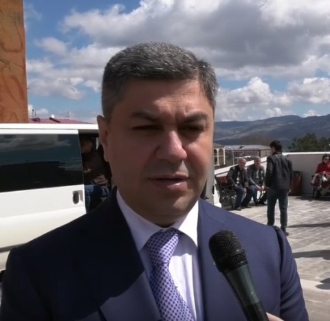 Ինչու է Հայաստանից հենց Արթուր Վանեցյանը գնացել Ստեփանակերտ