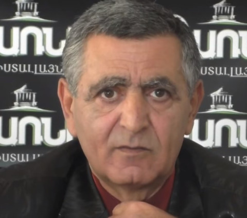Ինքը որ դրեց պեռվի, էլ զադնի տալ չկա