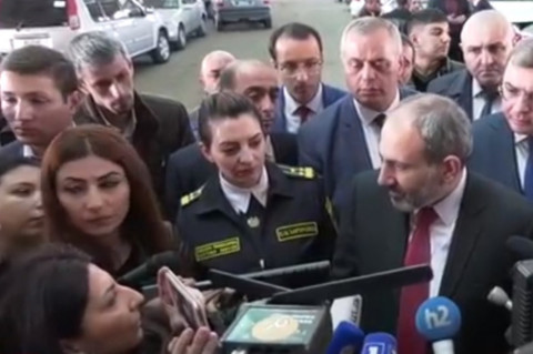 Հայաստանն ուզում ենք մեքենաների գերեզմանոց սարքե՞լ. Փաշինյան