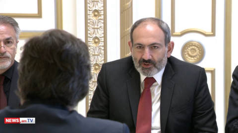 Վարչապետ Փաշինյանը հանդիպել է Մարտին Էռնեկյանի հետ
