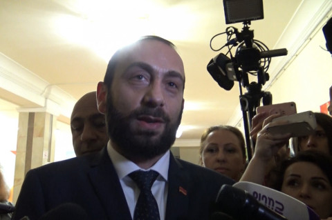 Էդմոն Մարուքյանն ինչ ասես, կարող ա՝ ասի. Արարատ Միրզոյան