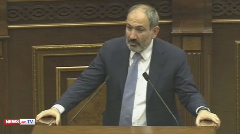 Դանակով, զենքով հարց լուծողներին ասֆալտին կփռենք, պատերով կտանք. Փաշինյան