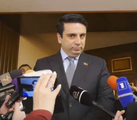 Մարդիկ ազատ են. Ալեն Սիմոնյանը՝ մարիխուանայի օրը նշելու մասին