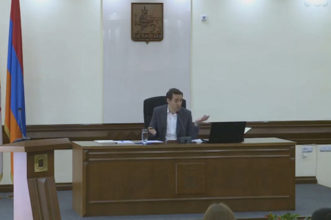 Էստեղ ոչ մեկը չի փախնում, ամոթ է, կոռեկտության մեջ մնացեք. Մարությանը՝ Անի Խաչատրյանին