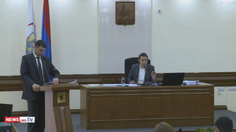 Կախարդական գրիչը վերցրեք ու հարցումն ուղարկեք. Մարությանը հեգնեց Հռիփսիմե Առաքելյանին