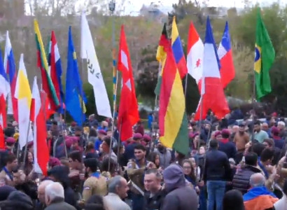 Մեկնարկել է ավանդական ջահերով երթը