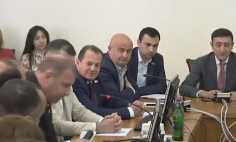 ԲՀԿ-ականները բոյկոտեցին նիստն ու լքեցին դահլիճը
