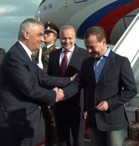 Դմիտրի Մեդվեդևը ժամանում է Երևան