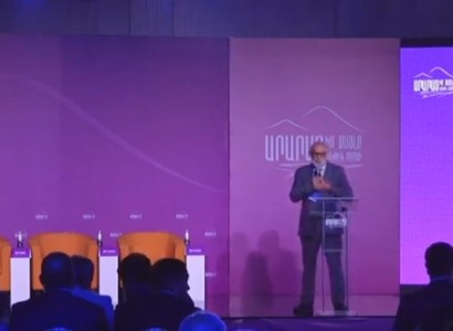 Արտաշատում համաժողովը շարունակվում է. ներկա է նաեւ Փաշինյանը