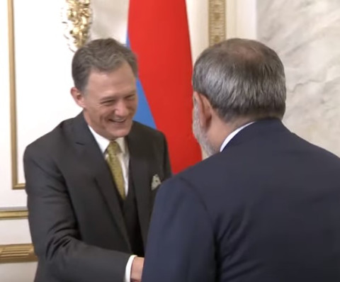 Փաշինյանի հանդիպումը ԱՄՆ պետքարտուղարի փոխտեղակալ Ջորջ Քենթի հետ