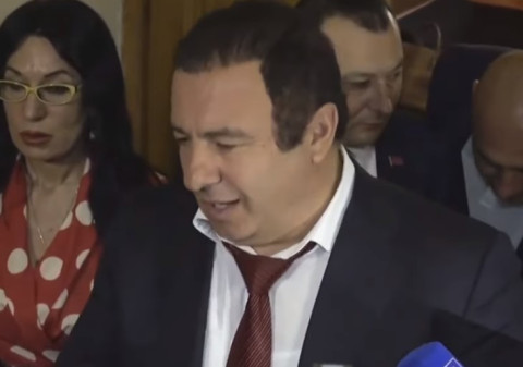 Մարդը էլ չի ուզում կառուցի, ես ի՞նչ անեմ. Ծառուկյանը՝ թագաժառանգ ընկերոջ մասին