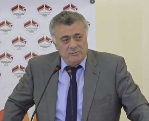 Մեկ տարի քաղաքական դալտոնիզմը պառակտում է ազգը. Ռուբեն Հակոբյան