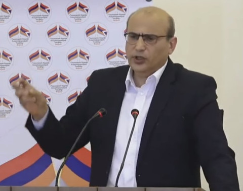Մենք հավաքվել ենք վարչապետին օգնելու համար. Ստեփան Դանիելյան