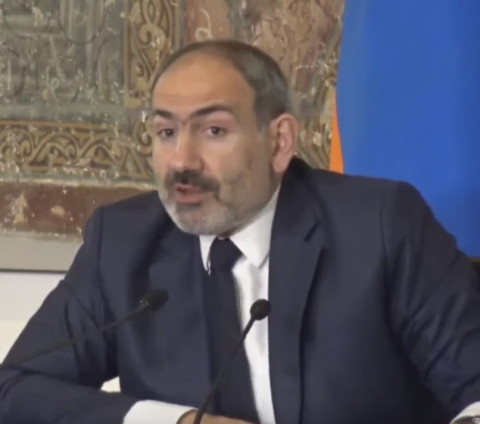 Սուպերվարչապետը լուսացույցի կարմիր լույսի տակ չի կանգնում. Նիկոլ Փաշինյան