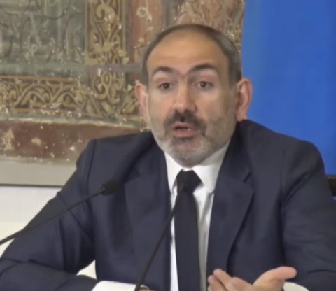 Ուզում եք գործից ազատեմ բոլոր նրանց, ովքեր ինձ հետ քայլե՞լ են. Փաշինյան