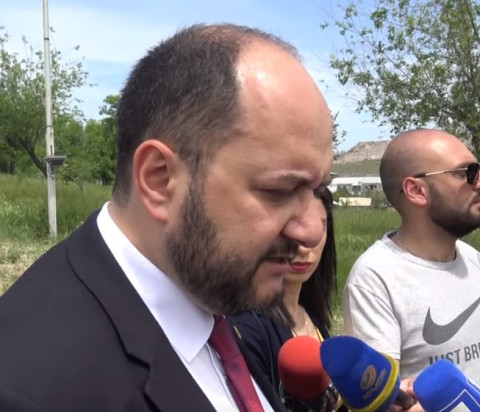 Բրյուսովի համալսարանը ծաղկեպսակ չի ուղարկել, սադրանք է. Արայիկ Հարությունյան