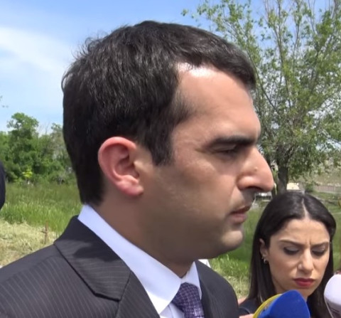 Պրոֆեսիոնալներ կան, որ տաքսի են քշում. Հակոբ Արշակյանը՝ ռազմաարդյունաբերության մասին