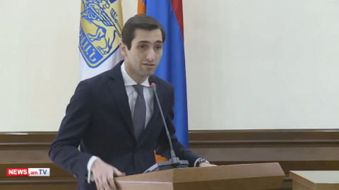 Դուք ձեզ հանրապետականավարի եք պահում. Խաժակյանը՝ Պապիկյանին