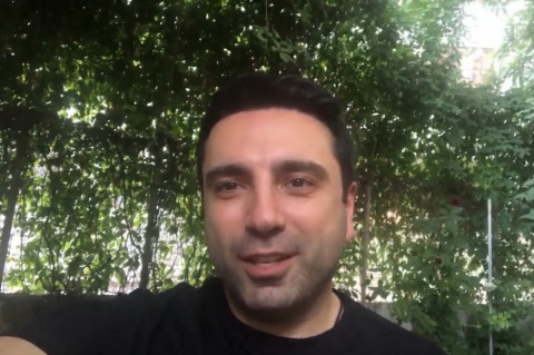 Ալեն Սիմոնյանը վրացերեն շնորհավորում է Վրաստանի անկախության օրը