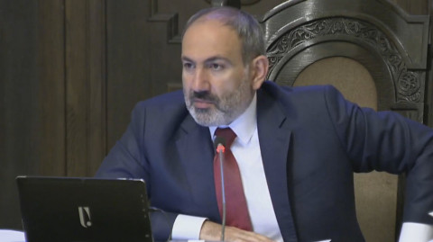 Բոլորիս աչքի առաջ արձանը թալանվել է. Փաշինյան