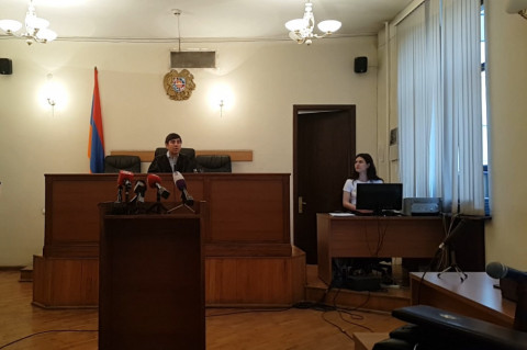 Ռոբերտ Քոչարյանի գործը քննող Վազգեն Ռշտունին ինքնաբացարկ հայտնեց