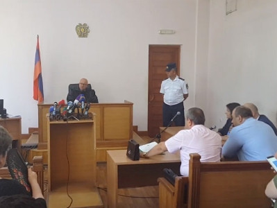 Ընթանում Է Մանվել Գրիգորյանի գործով նիստը