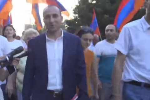 Հեղափոխությունը դեռեւս Աբովյան չի մտել. քաղաքապետի ՔՊ-ական թեկնածու