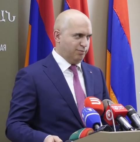 Փաշինյանն աշխատում է կարճ հիշողություն ունեցողների համար. Աշոտյան