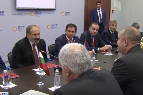 Փաշինյանի հանդիպումը Բուլղարիայի նախագահի հետ