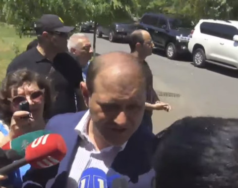 Էսօր ոչ տեղն ա, ոչ դրա վախտը. Տարոն Մարգարյան