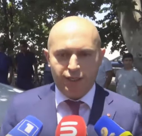 Նույն այդ թիմը գիշերը շամպայն էր խմում. Աշոտյանը՝ Աբովյանի ընտրությունների մասին